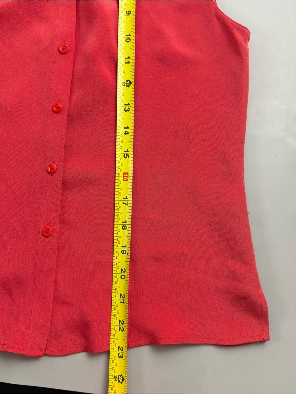 vtg Y2K Petite Sophisticate 100% Silk Sleeveless Button Front Blouse Coral Red 2 - Picture 4 of 8